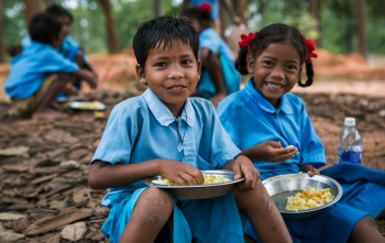 Children in India eating Mary's Meals