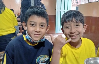 Children eating Mary's Meals in Ecuador