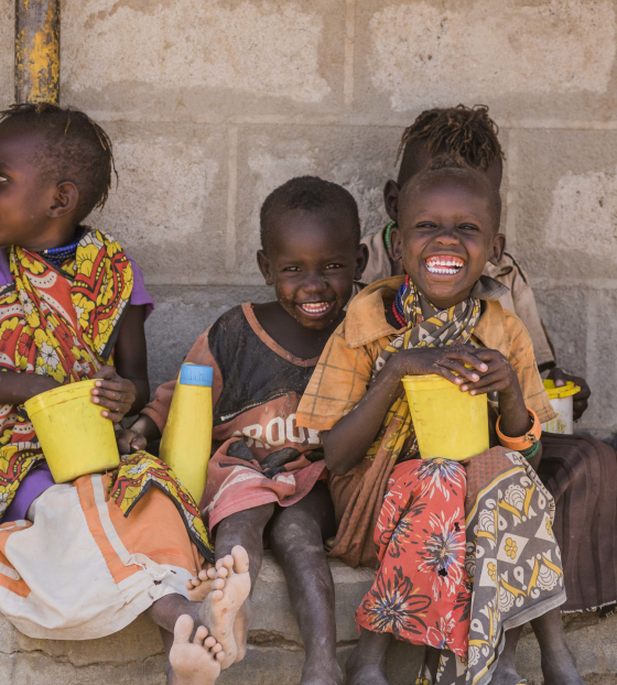 Children eating Mary's Meals