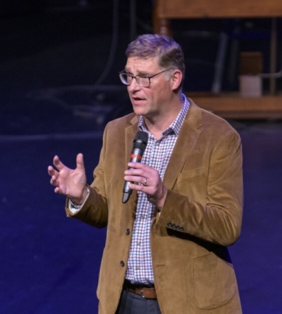 Magnus MacFarlane-Barrow