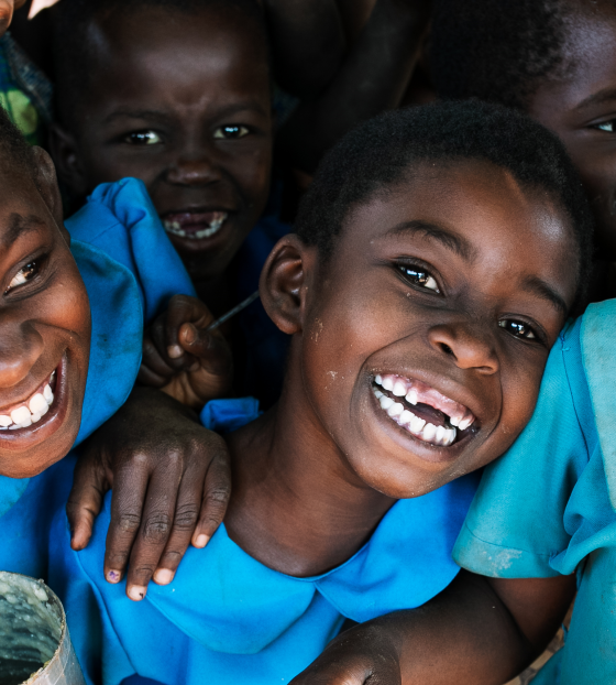 Children eating Mary's Meals