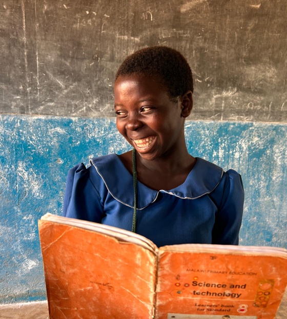 La lucha de Elise por la educación en Malawi