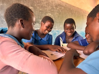 La lucha de Elise por la educación en Malawi